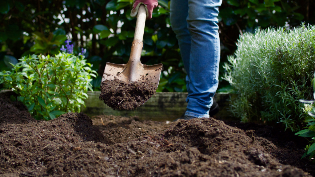 Digging up soil in garden is not climate-friendly. 